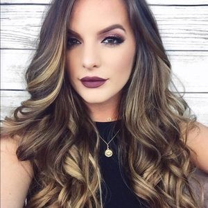 Meet your Posher, Angie